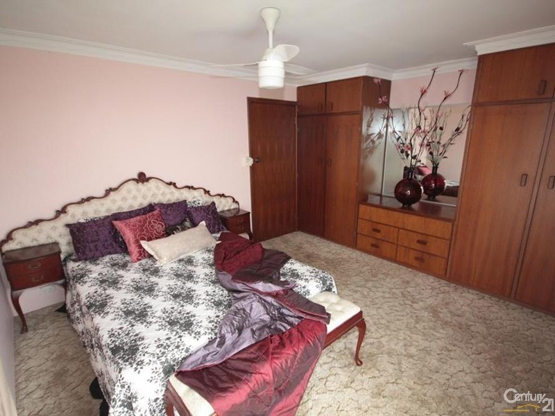 9 Waratah Crescent, South Bunbury WA 6230