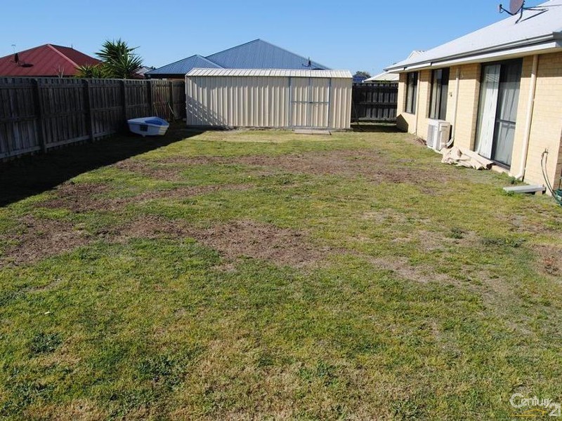 4 Buckland Way, Australind WA 6233
