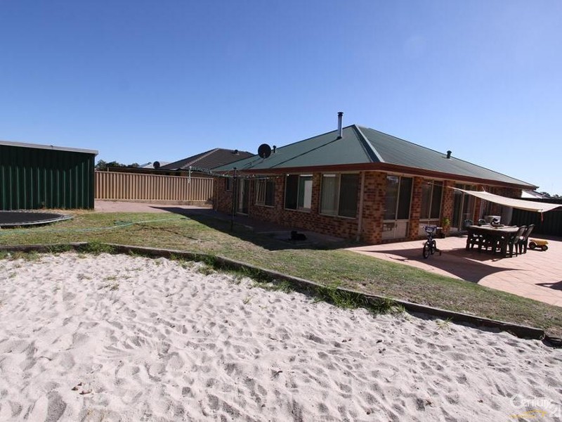 1 Coojong Road, Dalyellup WA 6230