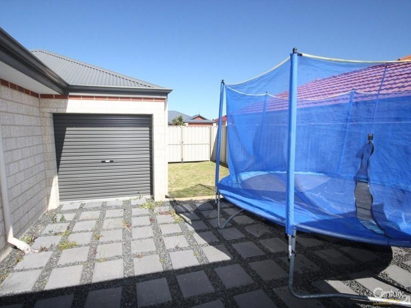 11 Malachite Drive, Australind WA 6233