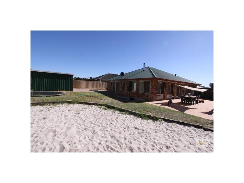 1 Coojong Road, Dalyellup WA 6230