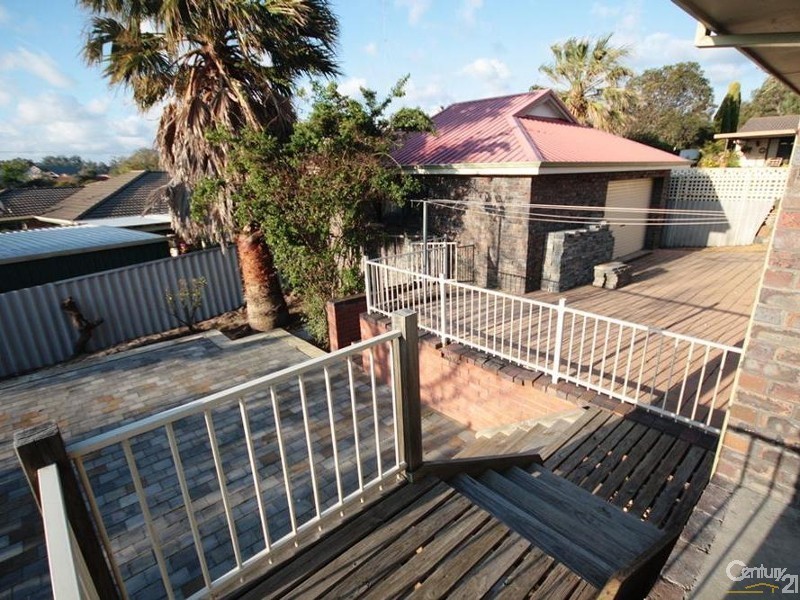 4 Traquair Place, Australind WA 6233