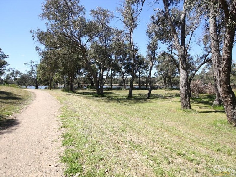 88 Lucy Victoria Avenue, Australind WA 6233