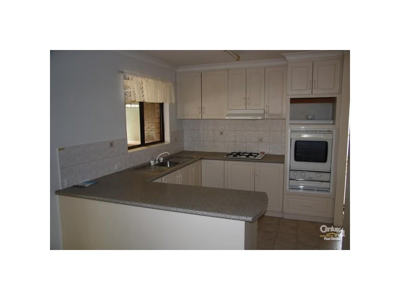 28 Hewison Street, Withers WA 6230