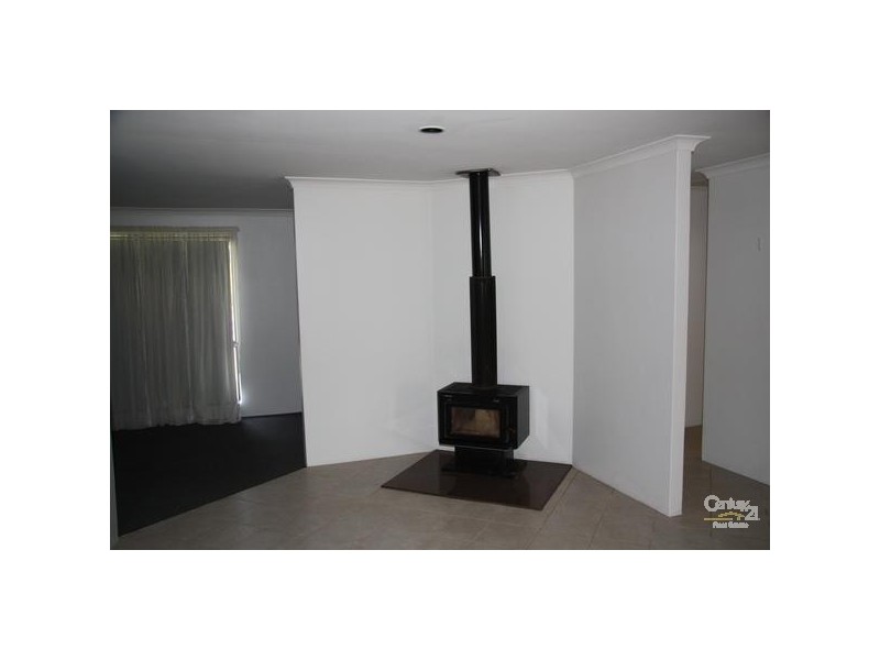 28 Hewison Street, Withers WA 6230