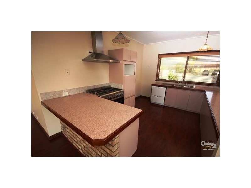 4 Traquair Place, Australind WA 6233