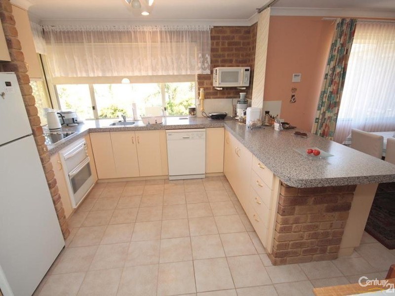 37 Naturaliste Ave, Usher WA 6230