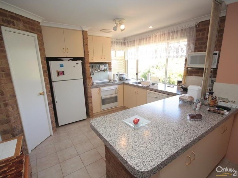 37 Naturaliste Ave, Usher WA 6230