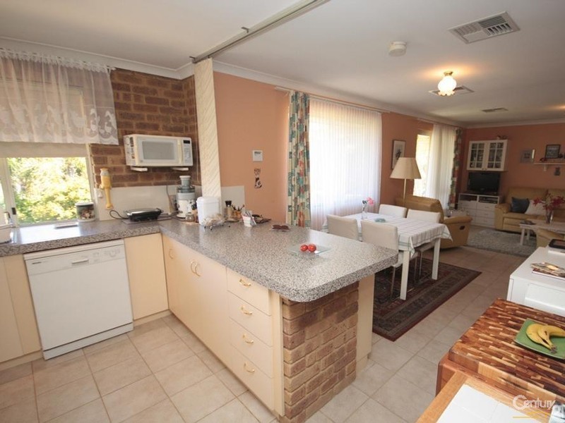 37 Naturaliste Ave, Usher WA 6230