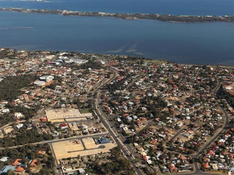 180 Barnes Avenue, Australind WA 6233