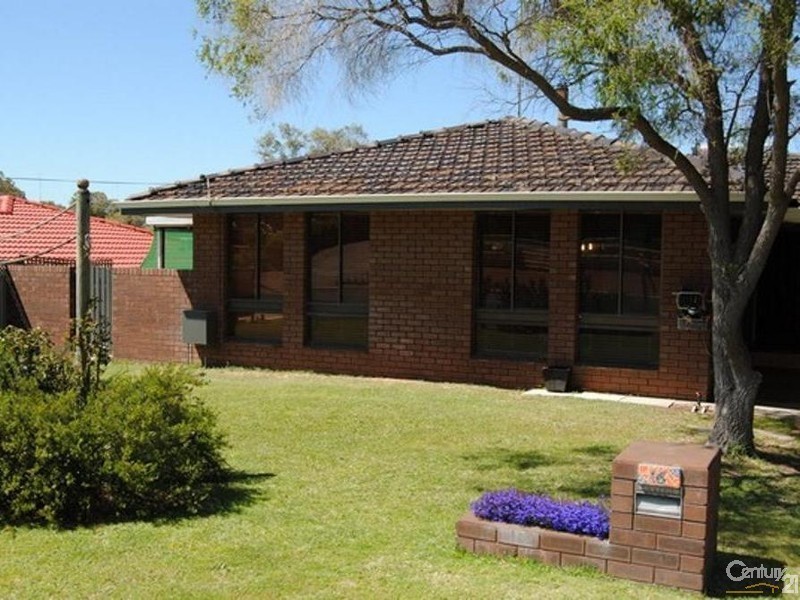16 Wickham Way, Australind WA 6233