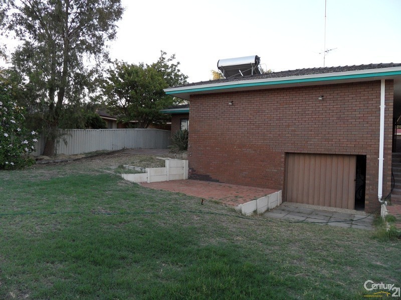 16 Wickham Way, Australind WA 6233