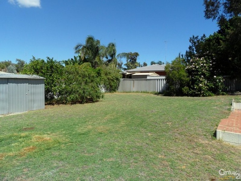 16 Wickham Way, Australind WA 6233