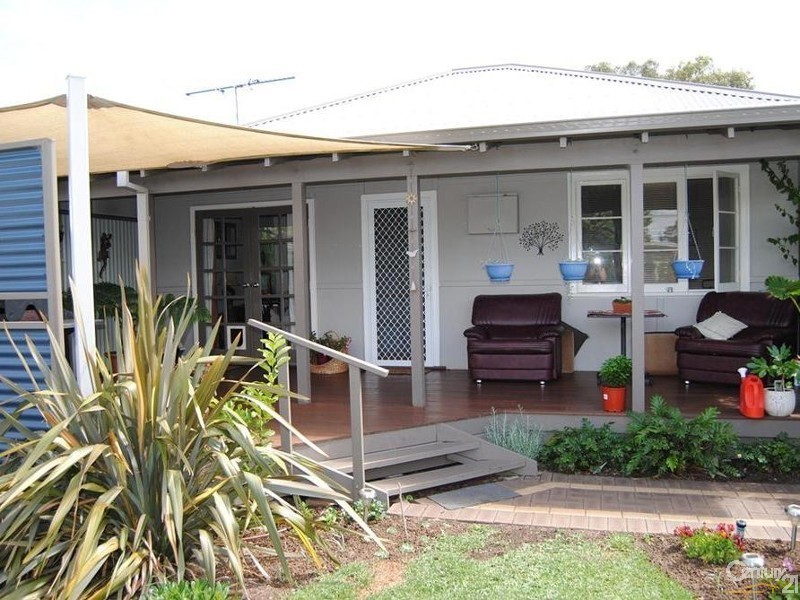 1/15 Lowe St, Carey Park WA 6230