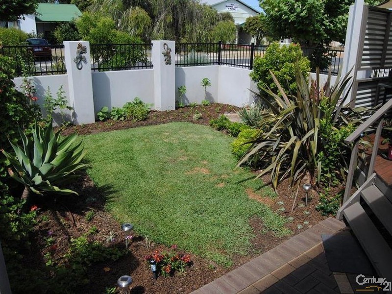 1/15 Lowe St, Carey Park WA 6230