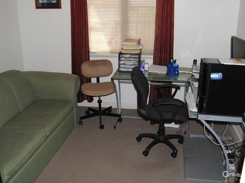 1/15 Lowe St, Carey Park WA 6230