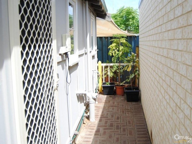 1/15 Lowe St, Carey Park WA 6230