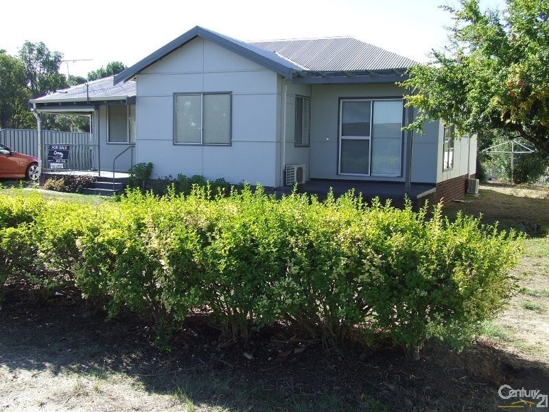 30 Deakin Street, Collie WA 6225