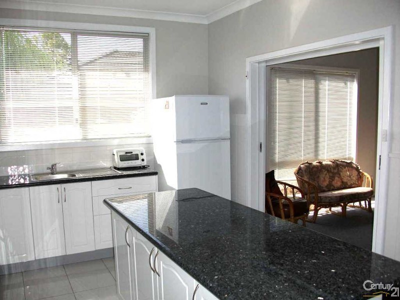 30 Deakin Street, Collie WA 6225