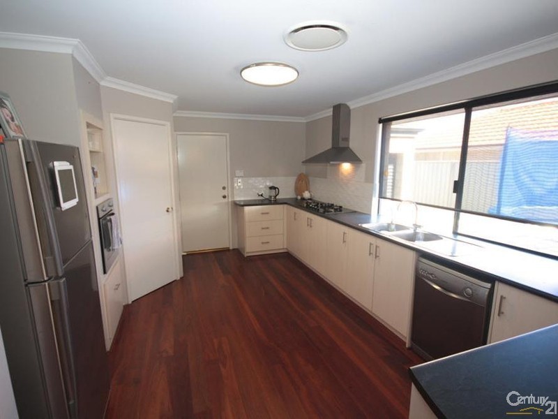 11 Malachite Drive, Australind WA 6233