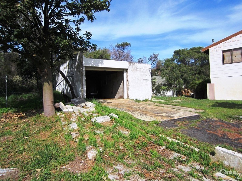 16 Portland Drive, Binningup WA 6233