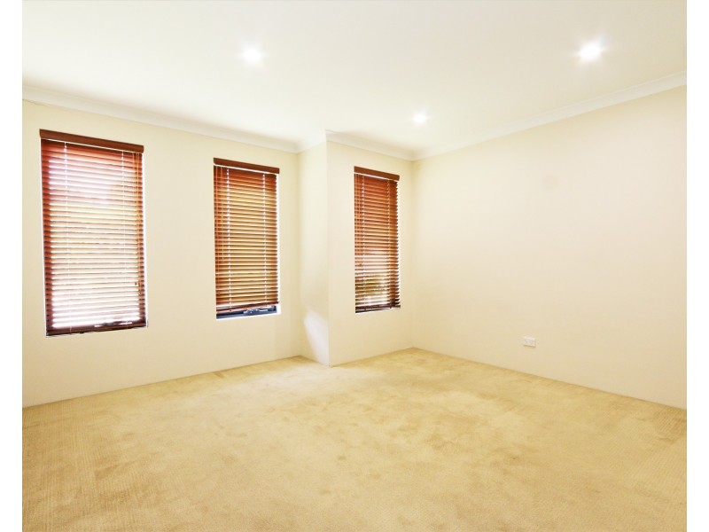 44 Sapphire Road, Dalyellup WA 6230
