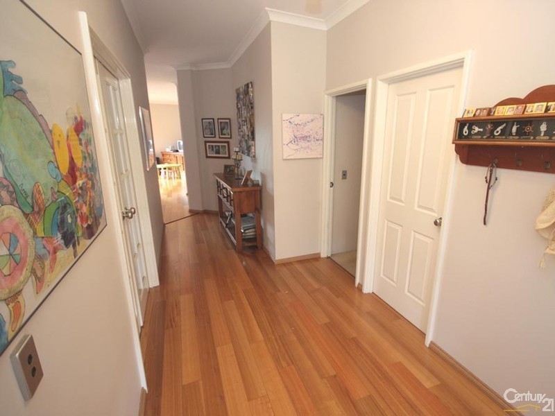 4 Driver Road, Dalyellup WA 6230
