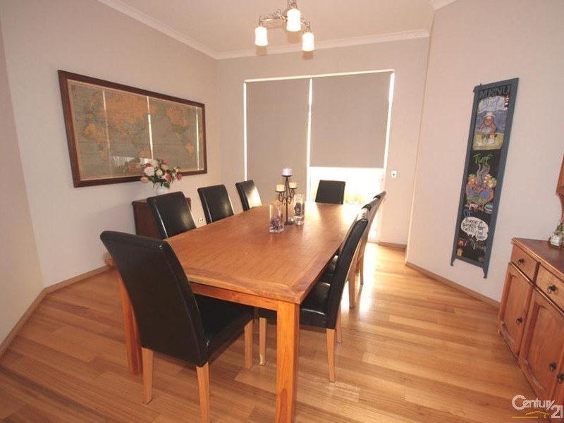 4 Driver Road, Dalyellup WA 6230