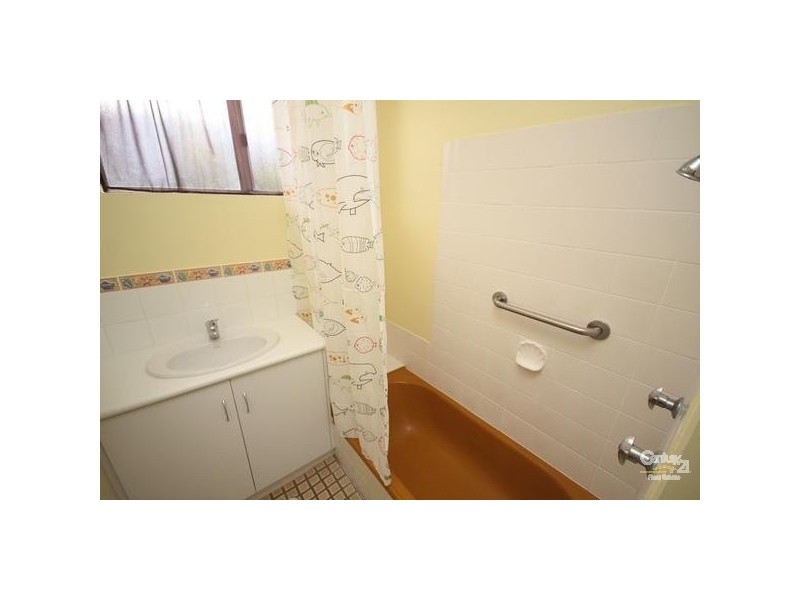 4a Jacaranda Way, Withers WA 6230