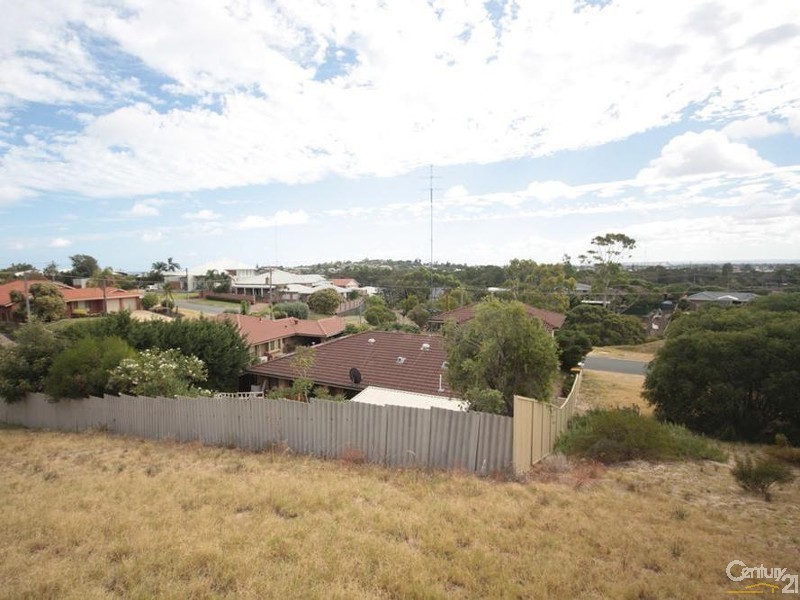 15 Elizabeth Crescent, South Bunbury WA 6230