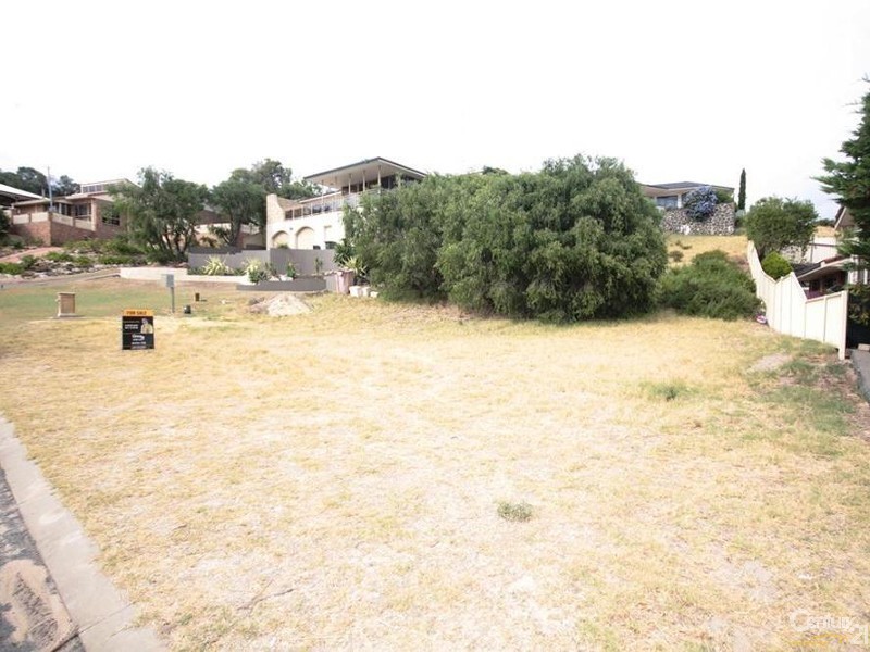 15 Elizabeth Crescent, South Bunbury WA 6230