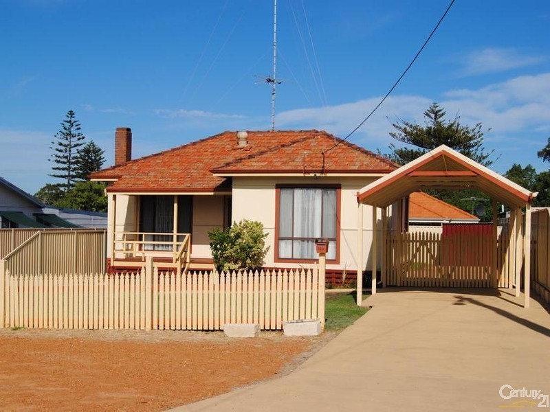 12A Moolyeen Rd, Carey Park WA 6230