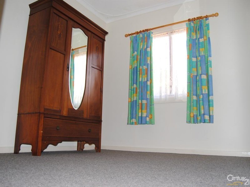 12A Moolyeen Rd, Carey Park WA 6230