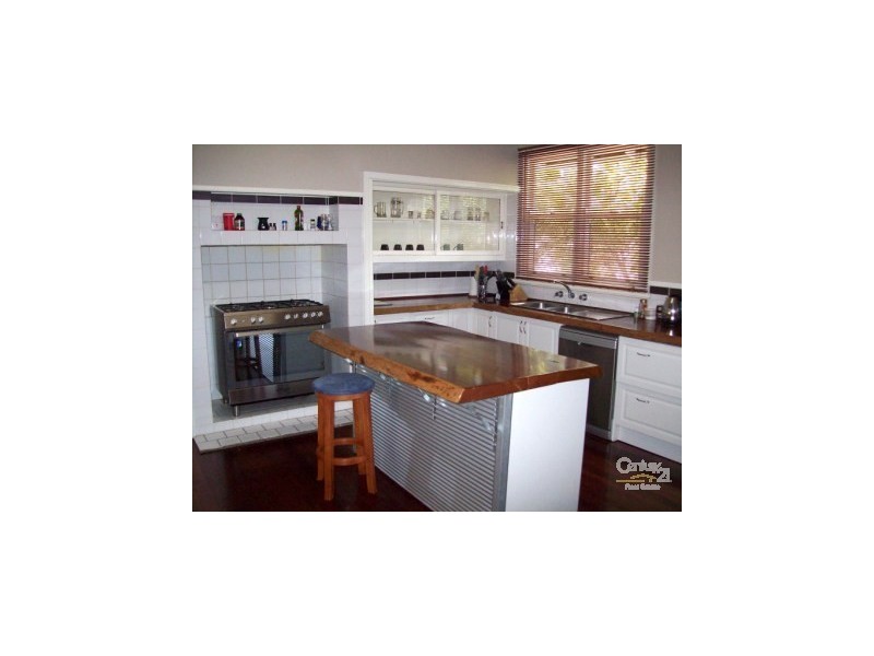18 VIEW STREET, Collie WA 6225