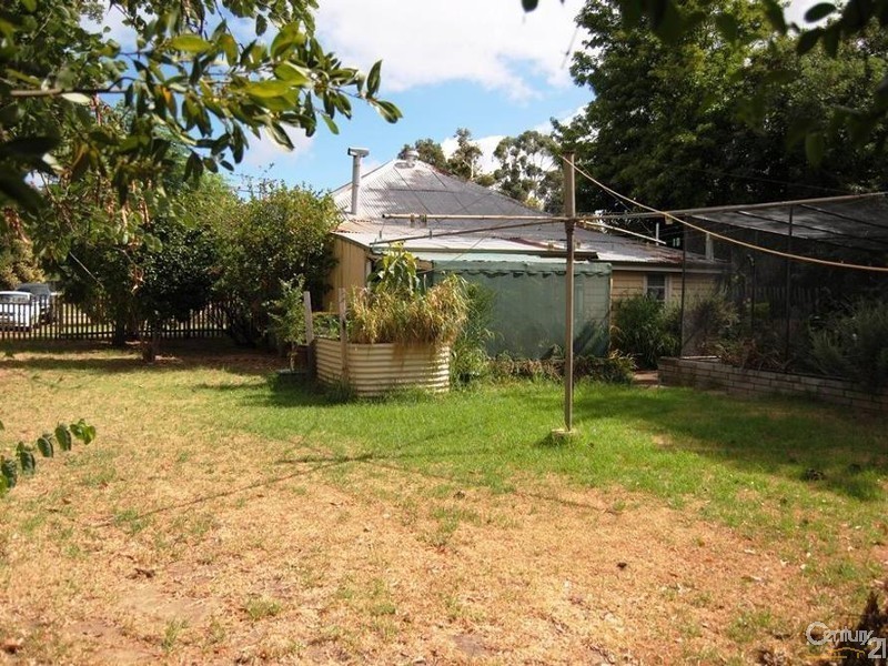 7 Money St, Burekup WA 6227