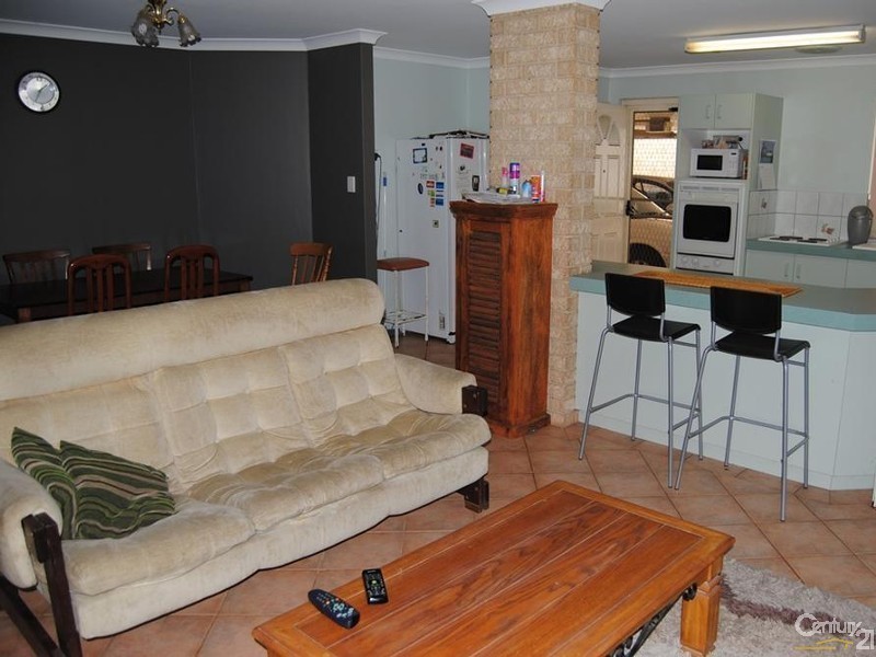 13 Columbine Tce, Glen Iris WA 6230