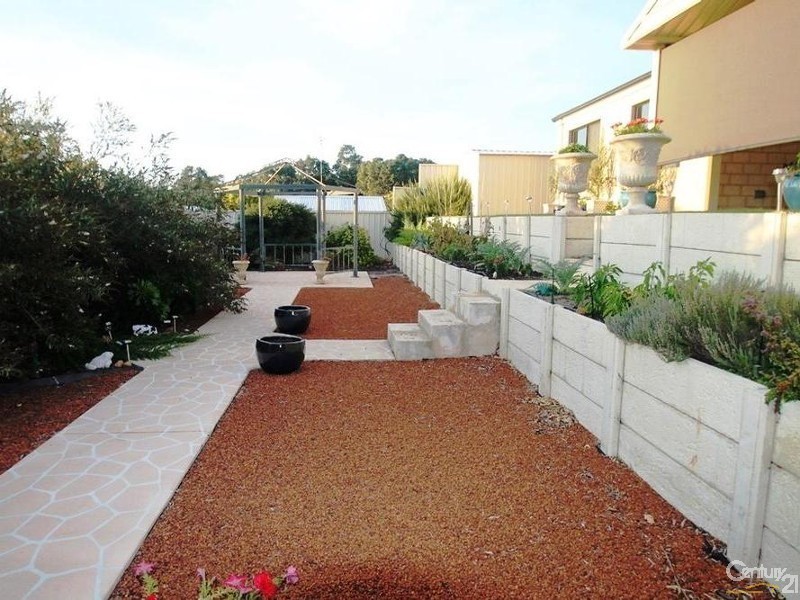 24 Whistler Way, Harvey WA 6220