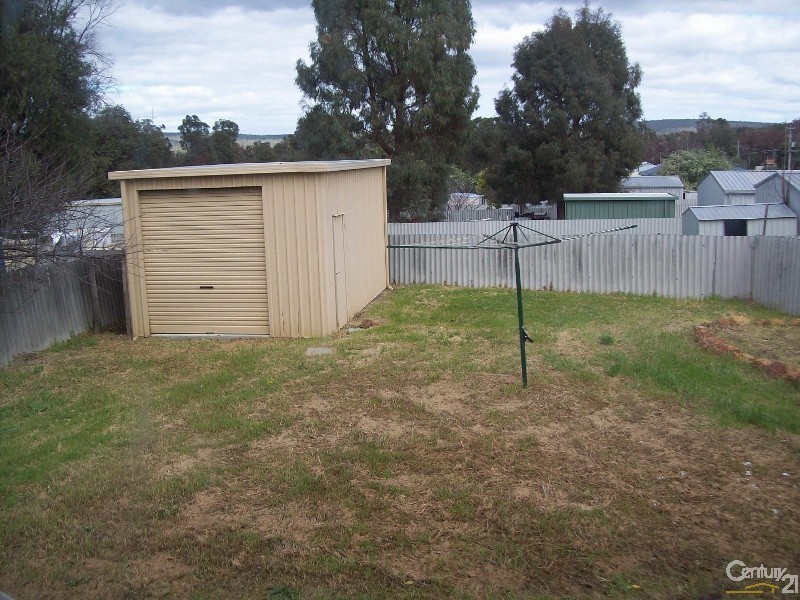 11 Cable Street, Collie WA 6225