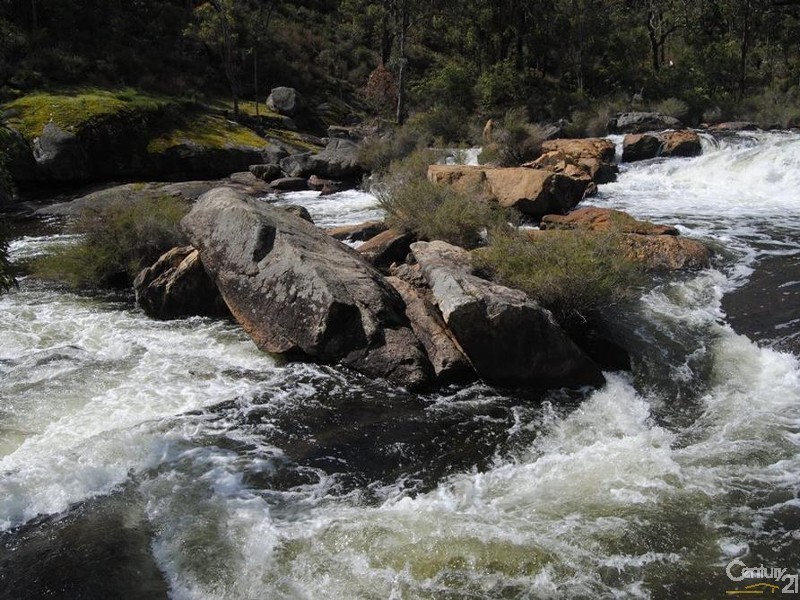 25 Elouera Street, Collie WA 6225