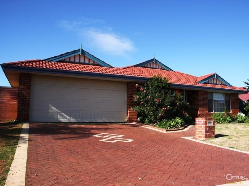 30 Barton Drive, Australind WA 6233