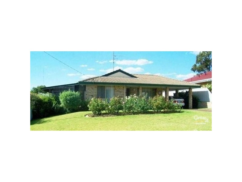 12 Whatman Way, Withers WA 6230