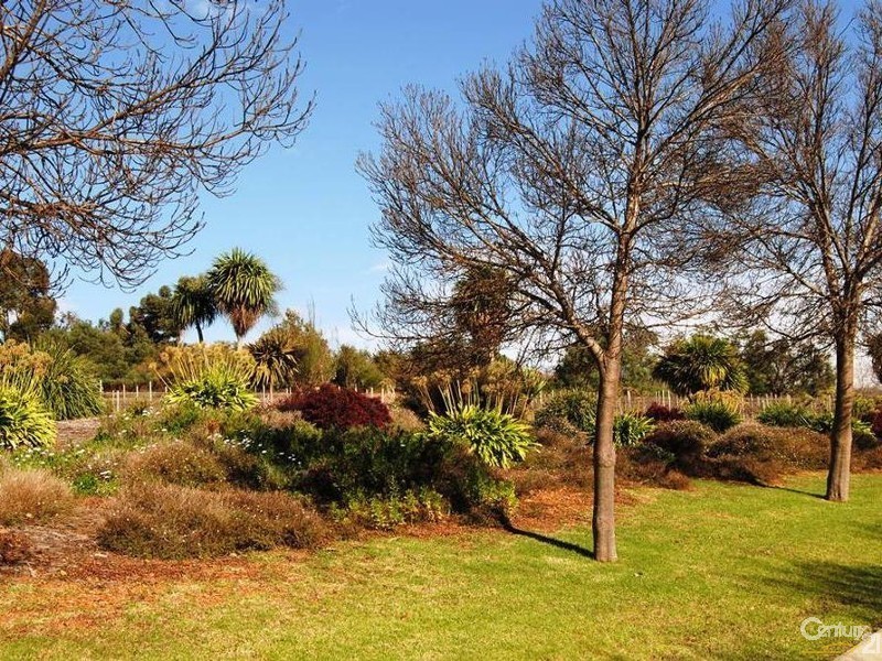 28 Silver Birch Heights, Kangaroo Gully WA 6255