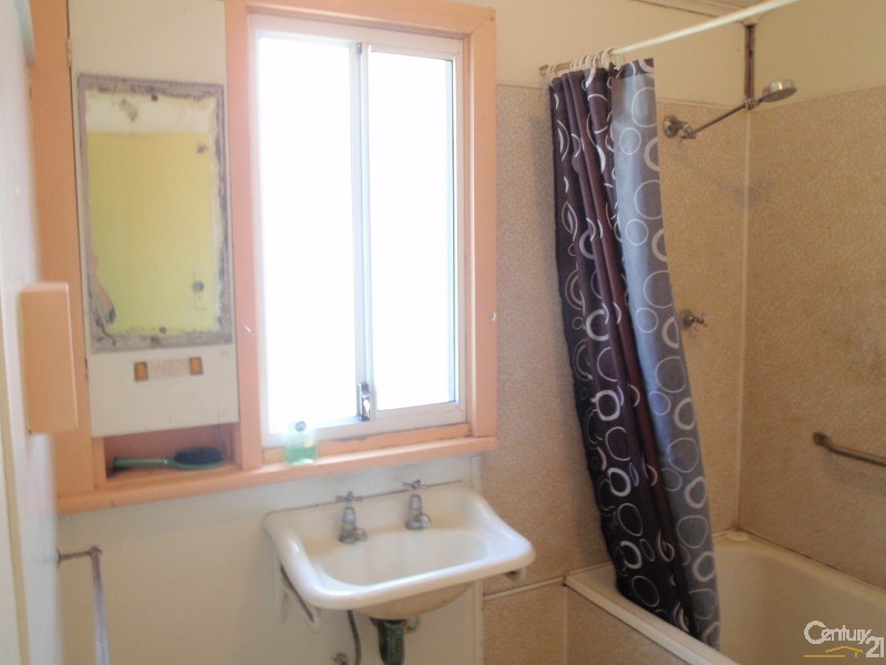 211 Clarke Street, Bunbury WA 6230