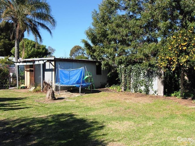 13 Hester Road, Harvey WA 6220