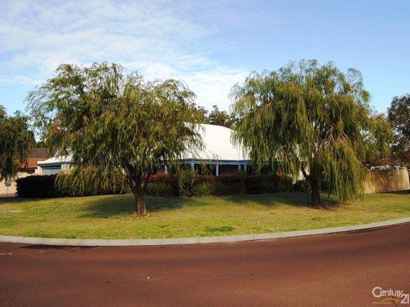 74 Leschenault Parade, Australind WA 6233