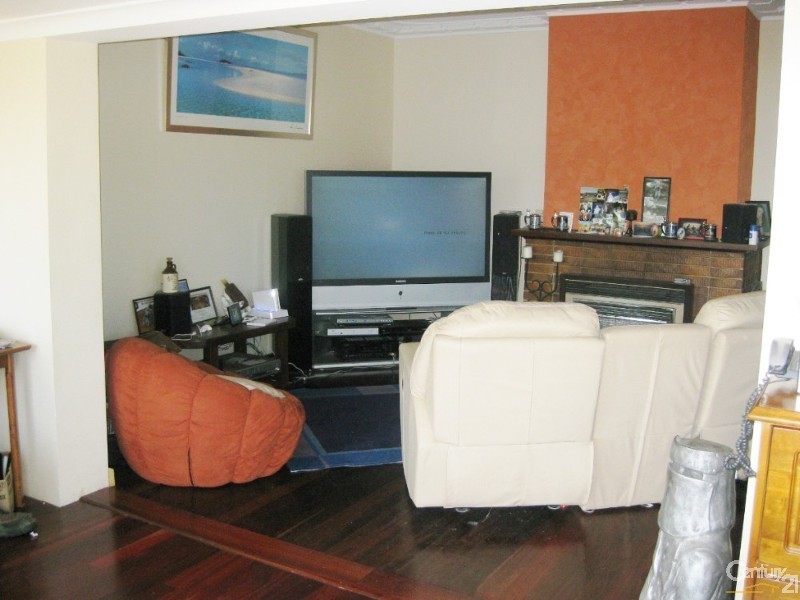 63 King Road, East Bunbury WA 6230