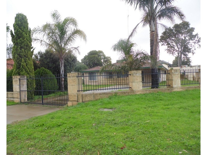 32 Picton Road, East Bunbury WA 6230