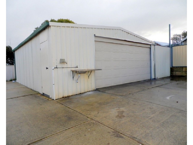 32 Picton Road, East Bunbury WA 6230