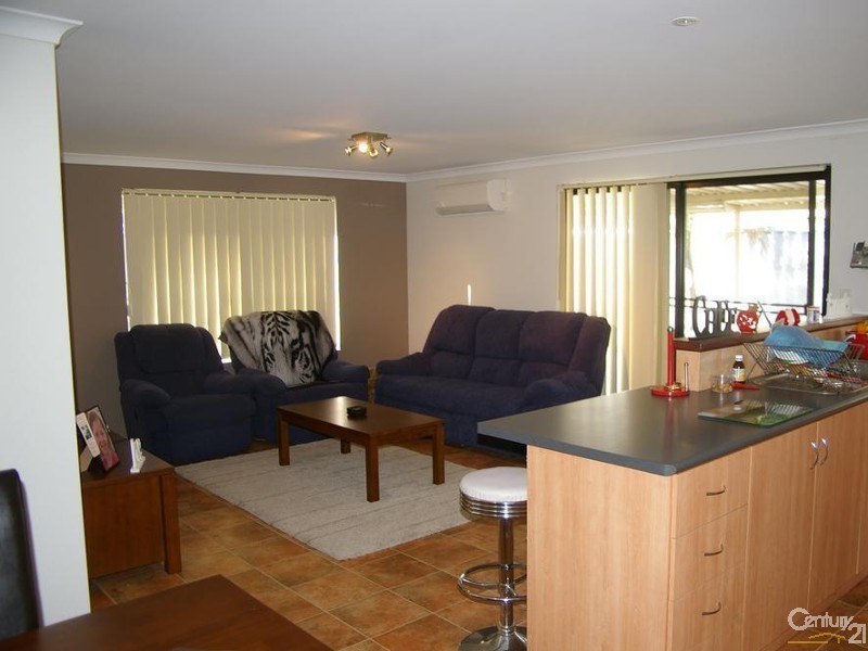 6 Borya Bend, Glen Iris WA 6230