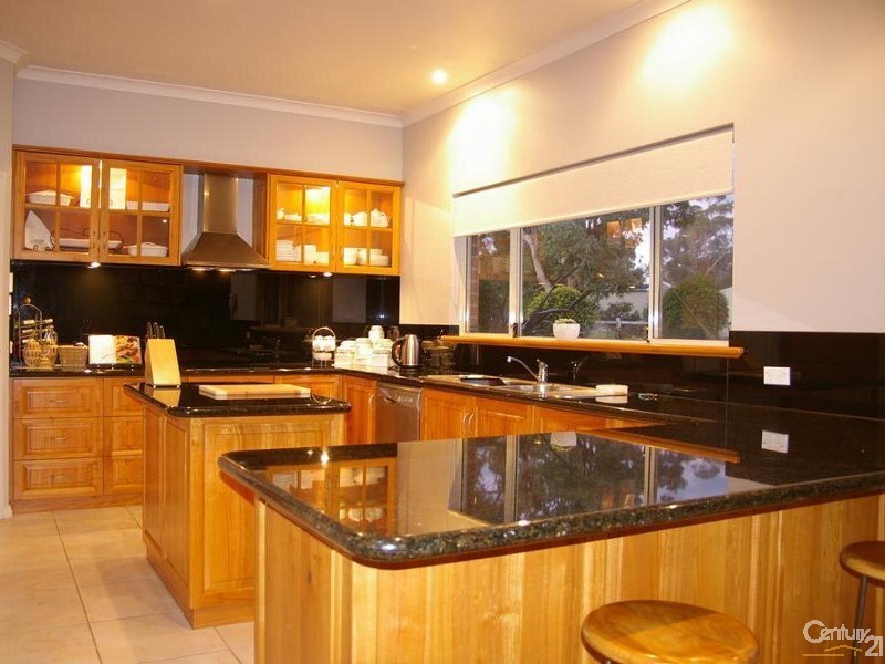 65 Maidment Parade, Dalyellup WA 6230